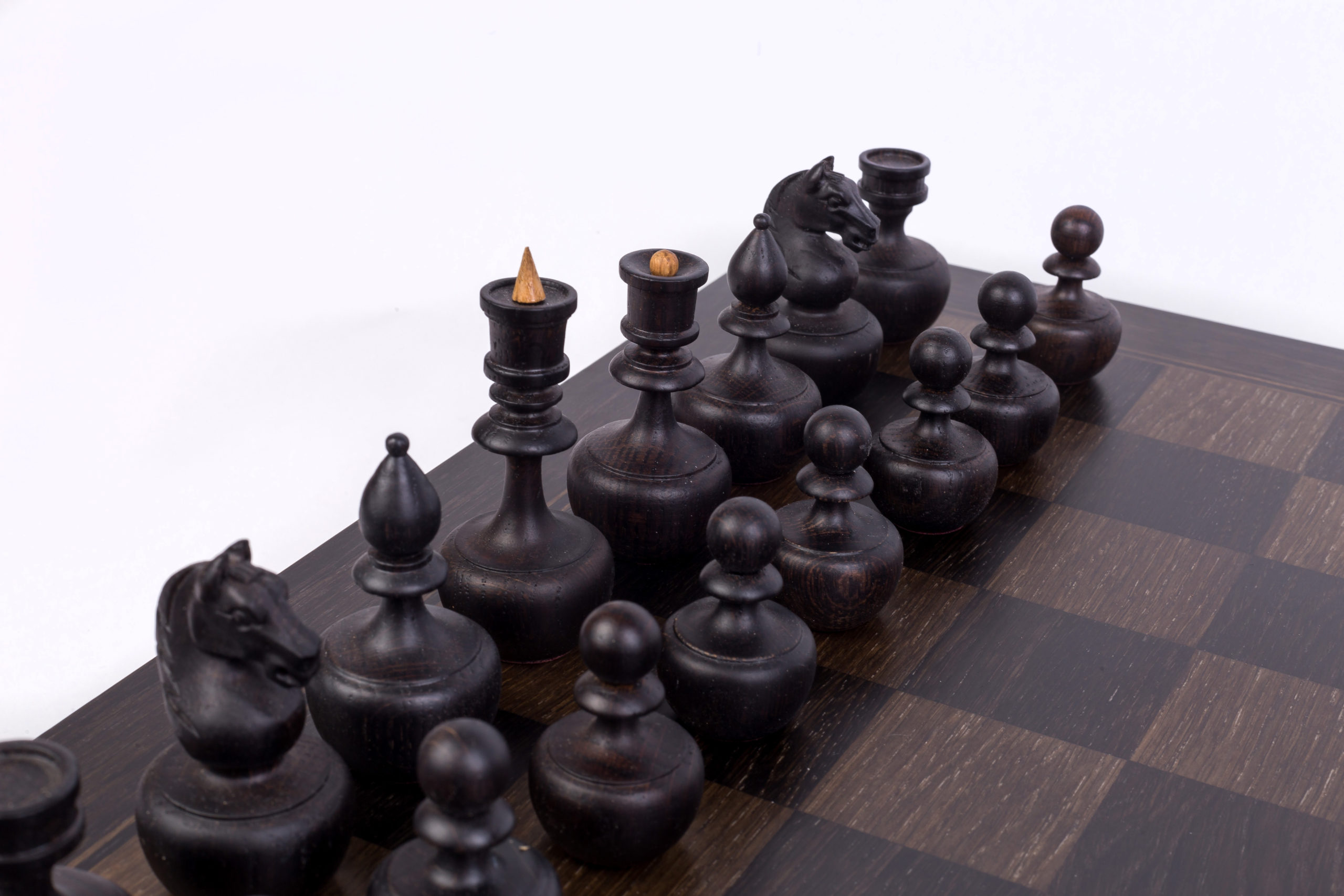 Шахматы » Несокрушимые   Алёхинские»