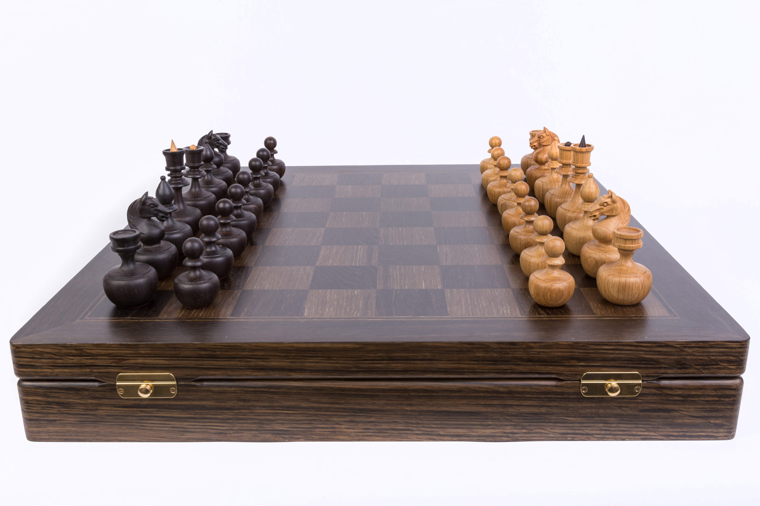 Шахматы ” Несокрушимые   Алёхинские”
